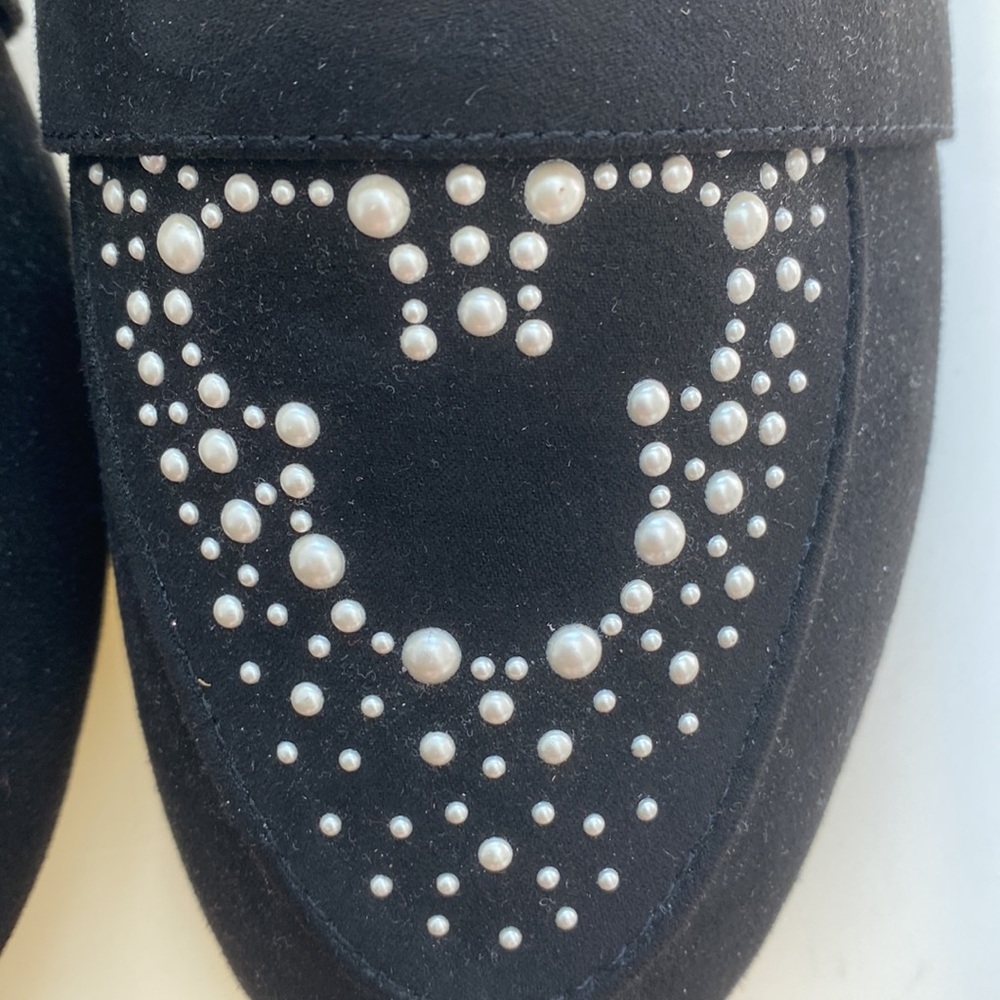 Disney Flats - Picture 2 of 2